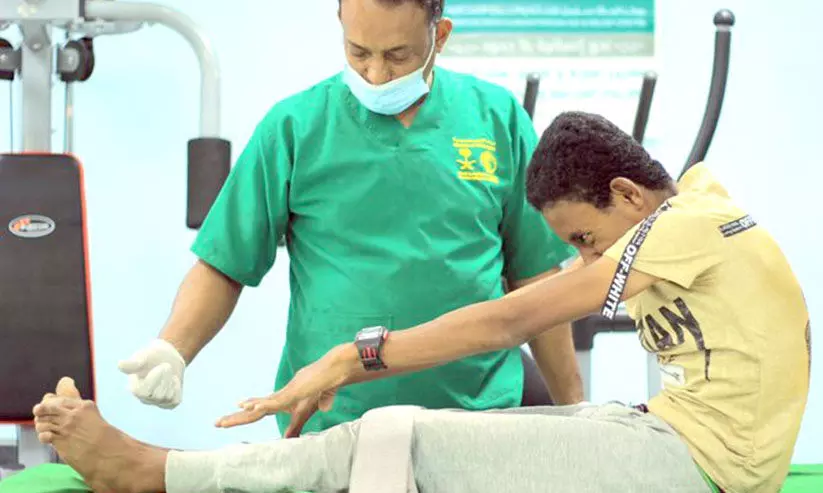 യ​മ​നി​ൽ കാ​ൽ​ല​ക്ഷം പേ​ർ​ക്ക്​ കൃ​ത്രി​മ അ​വ​യ​വ​ങ്ങ​ളും വൈ​ദ്യ​സ​ഹാ​യ​വും ന​ൽ​കി