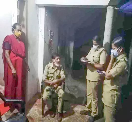 കുളങ്ങരവാലിയിൽ വീണ്ടും പുലി ഇറങ്ങി; വീ​ട്ട​മ്മ ര​ക്ഷ​പ്പെ​ട്ട​ത്​ ത​ല​നാ​രി​ഴ​ക്ക്​