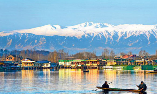 ജമ്മു കശ്​മീരിലേക്ക്​ യാത്ര പോകരുതെന്ന്​ പൗരന്മാരോട്​​ അമേരിക്ക; പാക്​ യാത്രയും പുന:പരിശോധിക്കണം