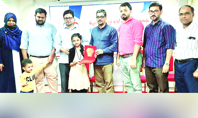 ക്ലേ ​മോ​ഡ​ലി​ങ്ങി​ൽ റെ​ക്കോ​ഡ് നേ​ട്ടം: ആ​ഫ്രീ​ൻ മ​റി​യ​മി​നെ ആ​ദ​രി​ച്ചു