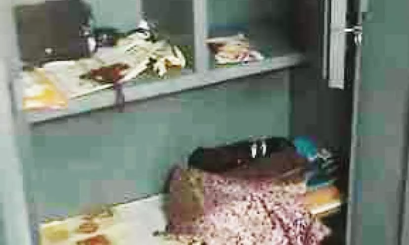 അ​ട​ഞ്ഞു​കി​ട​ന്ന വീ​ട്ടി​ൽ​നി​ന്ന്​ 15 പവനും 10,000 രൂപയും മോഷണം പോയി