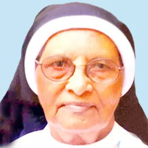 സി​സ്​​റ്റ​ര്‍ മേ​രി ലീ​ന നാ​ക്ക​മ​ല