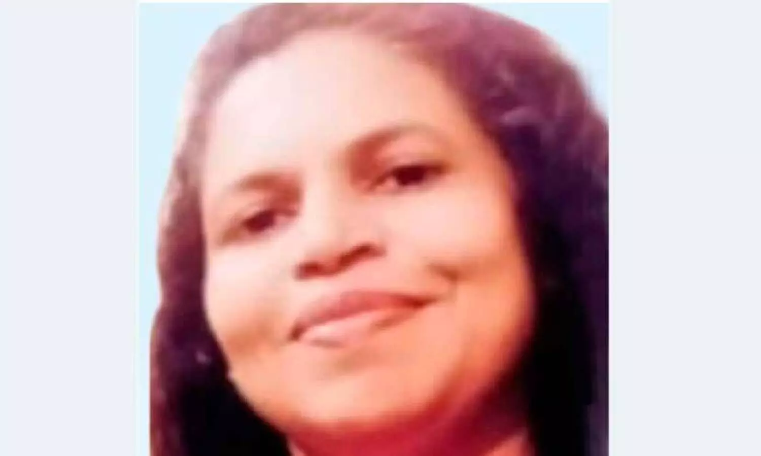 കാണാതായ ബാ​ങ്ക് ഉ​ദ്യോ​ഗ​സ്ഥ ആ​റ്റി​ല്‍ മ​രി​ച്ച​നി​ല​യി​ല്‍