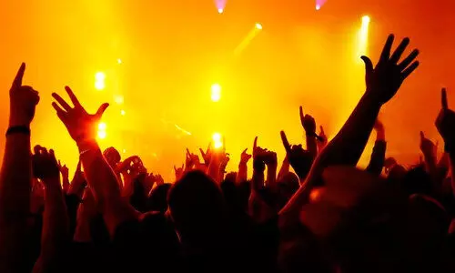 സ്‌കൂളുകളിൽ സാംസ്‌കാരിക പരിപാടികൾ പുനരാരംഭിക്കാം