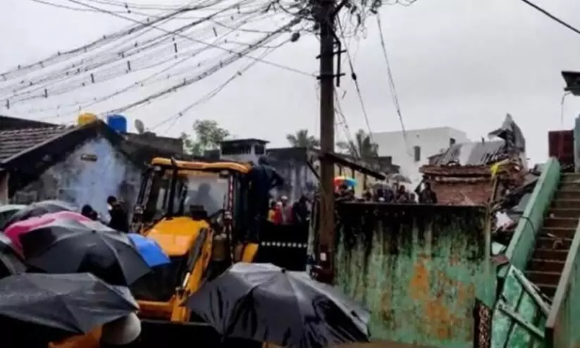 Nine dead, nine others injured in house collapse at Vellore