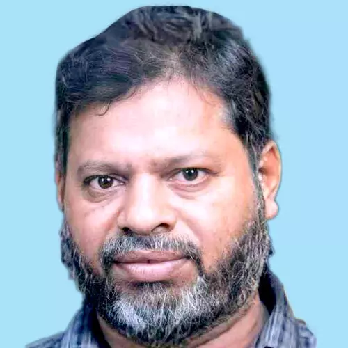 മ​ന്ദ​ലാം​കു​ന്ന് സ്വ​ദേ​ശി  കോ​യ​മ്പ​ത്തൂ​രി​ൽ വാ​ഹ​നാ​പ​ക​ട​ത്തി​ൽ മ​രി​ച്ചു