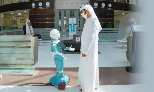 അ​ജ്​​മാ​നി​ൽ ഇ​നി റോ​ബോ​ട്ട് പൊ​ലീ​സും