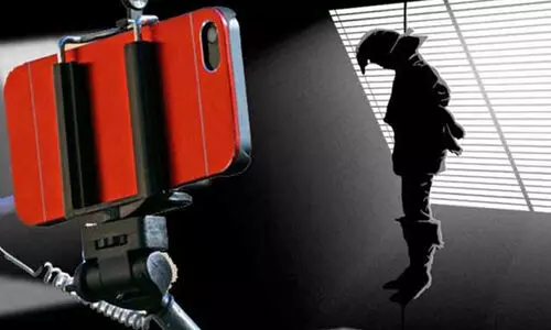 selfie suicide