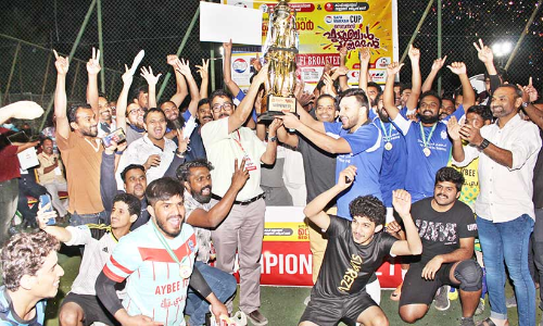 റെഡ്സ്റ്റാർ സെവൻസ് ഫുട്ബാൾ: സ്പീഡ് പ്രിൻറ് ലാേൻറൺ ജേതാക്കൾ റെഡ്സ്റ്റാർ സെവൻസ് ഫുട്ബാൾ: സ്പീഡ് പ്രിൻറ് ലാേൻറൺ ജേതാക്കൾ