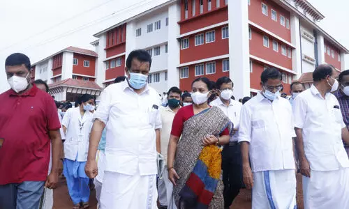 കാസര്‍കോട് മെഡിക്കല്‍ കോളജില്‍ ന്യൂറോളജിസ്​റ്റ്​   സേവനം ലഭ്യമാക്കും –മന്ത്രി വീണ ജോർജ്​