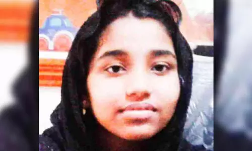 പ​രി​മി​തി​ക​ളെ തോ​ൽ​പി​ച്ച്​പു​ര​സ്കാ​ര നി​റ​വി​ൽ അ​സ്ന ഷെറിൻ