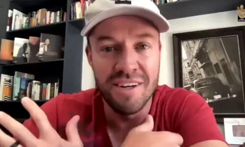 ഞാനിപ്പോൾ പാതി ഇന്ത്യനാണ്​, അതിൽ അഭിമാനിക്കുന്നു; ഡിവില്ലിയേഴ്സ് -വിഡിയോ