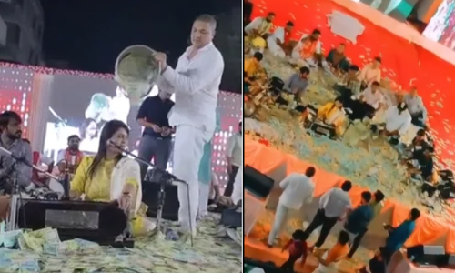 സംഗീത പരിപാടിക്കിടെ ഗായികയെ നോട്ടുകൾ കൊണ്ട്​ മൂടി ആരാധകർ; വിഡിയോ വൈറൽ