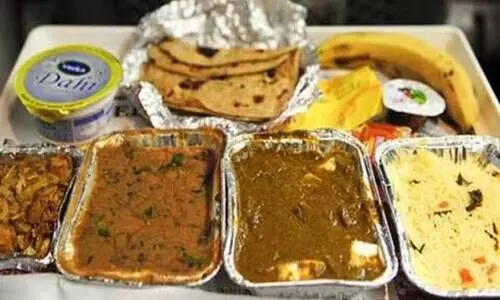 ട്രെയിനിൽ ഇനിമുതൽ പാചകംചെയ്​ത ഭക്ഷണം നൽകും