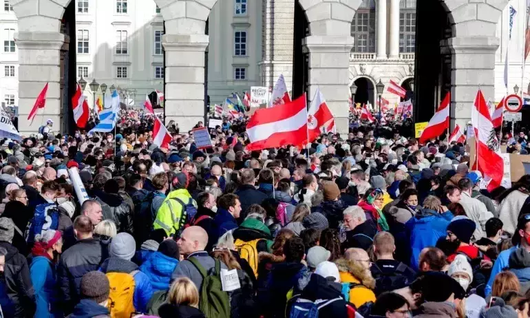 കോ​വി​ഡ്​ വാ​ക്​​സി​നേ​ഷ​ൻ: ആ​സ്​​ട്രേ​ലി​യ​യി​ൽ പ്ര​തി​ഷേ​ധം