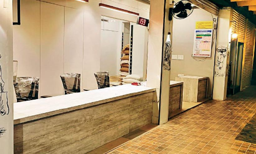 സ്വന്തം ചെലവിൽ റേഷൻകട ഹൈ​െടക്കാക്കി കാടാമ്പുഴ മൂസ