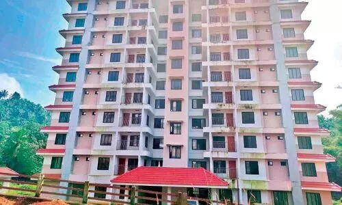 ആ​രോ​ഗ്യ​ മ​ന്ത്രി അ​റി​യാ​ൻ; മ​ഞ്ചേ​രി മെ​ഡി​ക്ക​ൽ   കോ​ള​ജി​ന്​ പ​റ​യാ​നു​ണ്ടേ​​റെ