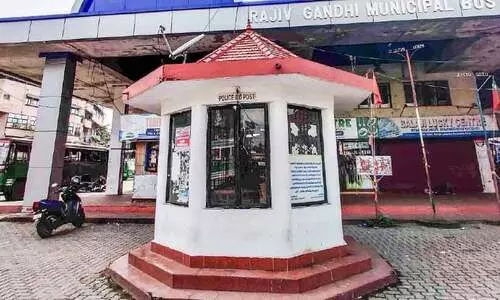 ആലുവ നഗരസഭ ബസ്‌ സ്‌റ്റാൻഡിൽ സംഘട്ടനം പതിവ്​;  യാത്രക്കാരും വ്യാപാരികളും ഭീതിയിൽ