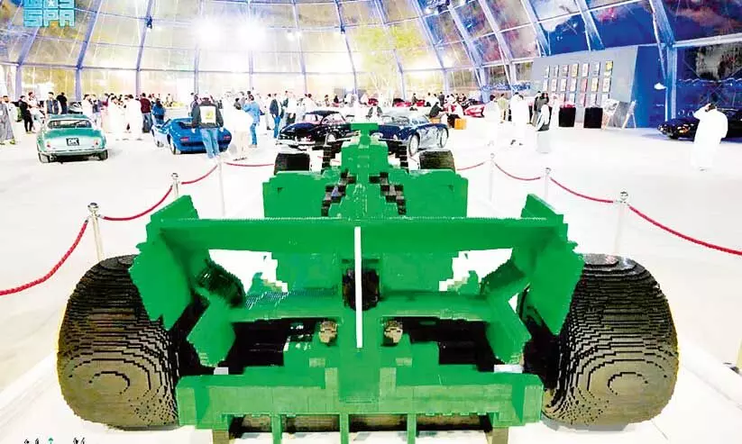 ഏറ്റവും വലിയ കാർ ഷോ റിയാദിൽ ആരംഭിച്ചു ഏറ്റവും വലിയ കാർ ഷോ റിയാദിൽ ആരംഭിച്ചു