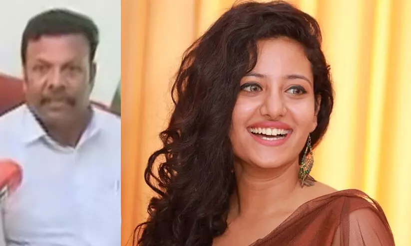 ഹാർഡ് ഡിസ്ക് നശിപ്പിച്ചതും വാഹനത്തിന്റെ പിന്തുടരലും ദുരൂഹം -അൻസിയുടെ പിതാവ് കബീർ ഹാർഡ് ഡിസ്ക് നശിപ്പിച്ചതും വാഹനത്തിന്റെ പിന്തുടരലും ദുരൂഹം -അൻസിയുടെ പിതാവ് കബീർ