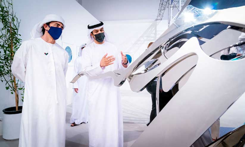 ശൈഖ് അബ്​ദുല്ല ബിൻ സായിദ്   അബൂദബി ആർട്ട് സന്ദർശിച്ചു