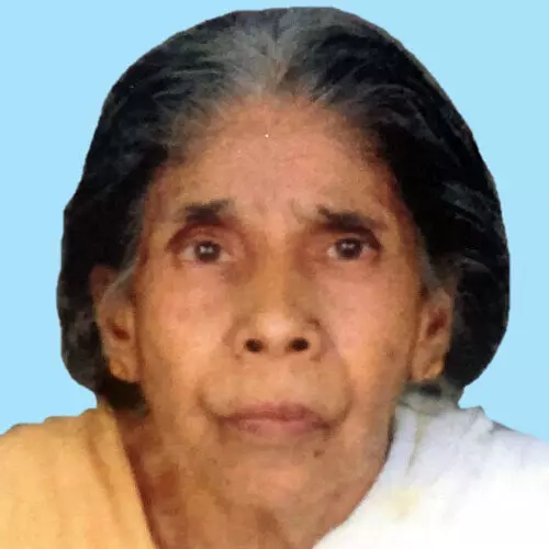 മാ​ധ​വി അ​മ്മ