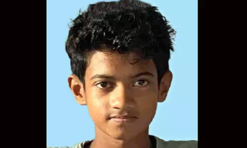 അ​ഴി​മു​ഖ​ത്ത് ഒ​ഴു​ക്കി​ൽ​പ്പെ​ട്ട വി​ദ്യാ​ർ​ഥി​യു​ടെ മൃ​ത​ദേ​ഹം ക​ണ്ടെ​ത്തി