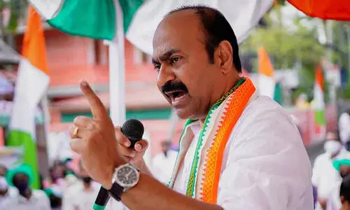 പ്രതിപക്ഷ നേതാവിനെതിരെ അവഹേളനം: രണ്ടുപേർക്കെതിരെ കേസ്​