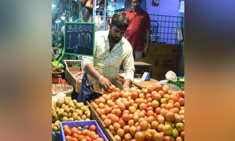 ആളിക്കത്തി വിലക്കയറ്റം; ജനം പൊറുതിമുട്ടി, കേന്ദ്ര, സംസ്ഥാന സഹായം നിലച്ചു ,സപ്ലൈകോ വിൽപനശാലകൾ കാലി ആളിക്കത്തി വിലക്കയറ്റം; ജനം പൊറുതിമുട്ടി, കേന്ദ്ര, സംസ്ഥാന സഹായം നിലച്ചു ,സപ്ലൈകോ വിൽപനശാലകൾ കാലി