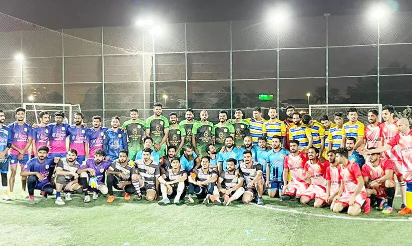 കാട്ടാമ്പള്ളി പ്രീമിയർ ലീഗ് എഫ്.സി പരപ്പിൽ കിരീടം ചൂടി കാട്ടാമ്പള്ളി പ്രീമിയർ ലീഗ് എഫ്.സി പരപ്പിൽ കിരീടം ചൂടി