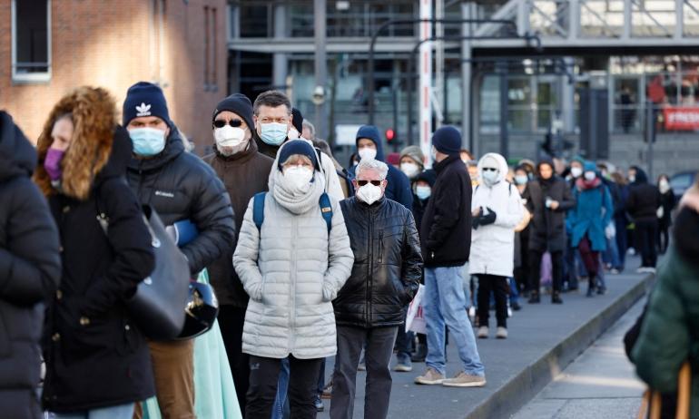 വാക്സിനെടുത്ത് കോവിഡിൽ നിന്ന് സംരക്ഷണം നേടുക, അല്ലെങ്കിൽ മരിക്കുക; ജനങ്ങൾക്ക് മുന്നറിയിപ്പുമായി ജർമ്മൻ ആരോഗ്യമന്ത്രി വാക്സിനെടുത്ത് കോവിഡിൽ നിന്ന് സംരക്ഷണം നേടുക, അല്ലെങ്കിൽ മരിക്കുക; ജനങ്ങൾക്ക് മുന്നറിയിപ്പുമായി ജർമ്മൻ ആരോഗ്യമന്ത്രി