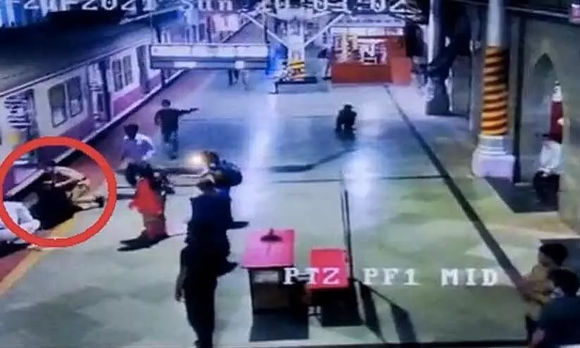 rescue train Sapna Golkar