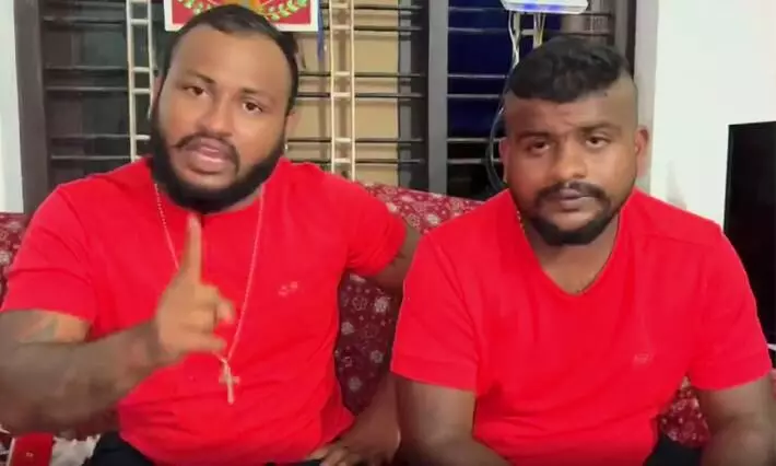 ആഞ്ഞടിച്ച്​​ ഇ ബുൾജെറ്റ്​; ഗയ്​സ്​, ഉള്ളവന്​ ഒരു നീതി, ഇല്ലാത്തവന്​ വേറൊന്ന്​