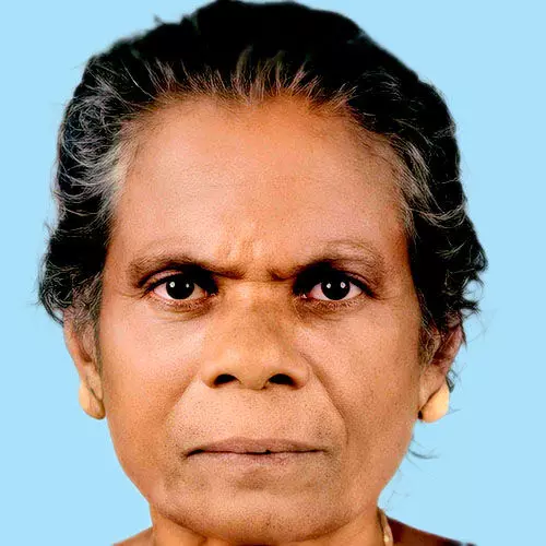 കു​റു​മ്പ