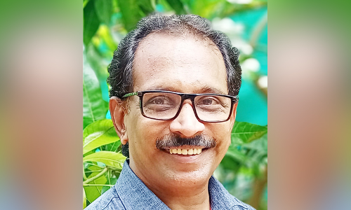 റ​ഫീ​ഖ്​ പ​ന്നി​യ​ങ്ക​ര​ക്ക്​ ക​ഥാ​പു​ര​സ്​​കാ​രം
