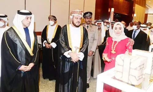 ഒമാൻ പവിലിയനിൽ ഒൗദ്യാഗിക പ്രതിനിധി സംഘത്തിന് വരവേൽപ്