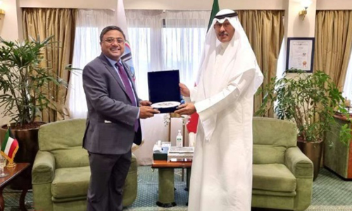 അം​ബാ​സ​ഡ​ർ ഹ​വ​ല്ലി ഗ​വ​ർ​ണ​റെ സ​ന്ദ​ർ​ശി​ച്ചു