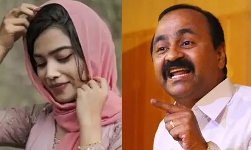 പരാതിക്കാരോട്​ പൊലീസ്​ മോശമായി പെരുമാറുന്നത്​ ആവർത്തിക്കുന്നു; ആഭ്യന്തര മന്ത്രി എന്തിനാണ്​ അവരെ സംരക്ഷിക്കുന്നത്​