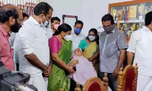 അവസാന അത്താണിയായി സമീപിച്ച സി.ഐയും കരുണ കാണിച്ചില്ല;  ദു:ഖിതയായി ജീവിതം അവസാനിപ്പിച്ച് മൂഫിയ