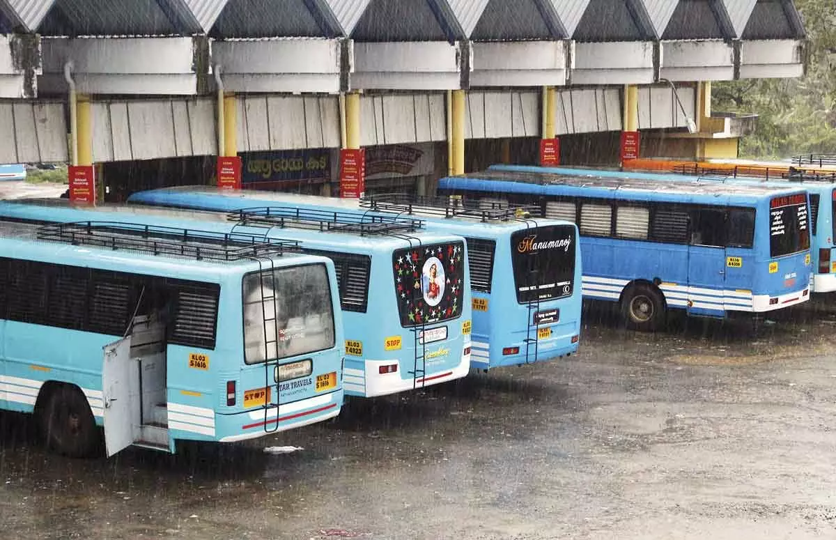 ബസ് ചാർജ് വർധന: സർക്കാർ ബദൽ മാർഗങ്ങൾ തേടണം