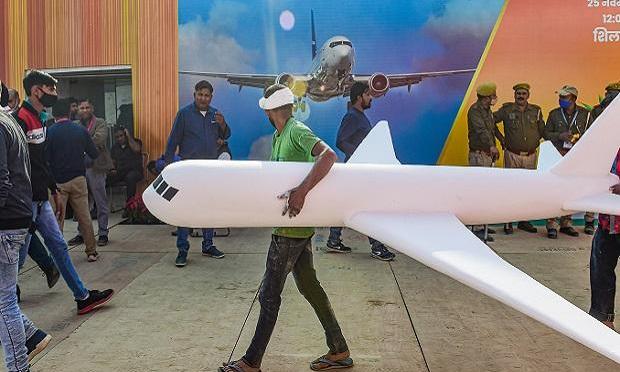 നോയിഡ അന്താരാഷ്ട്ര വിമാനത്താവളത്തിന് ഇന്ന് പ്രധാനമന്ത്രി തറക്കല്ലിടും നോയിഡ അന്താരാഷ്ട്ര വിമാനത്താവളത്തിന് ഇന്ന് പ്രധാനമന്ത്രി തറക്കല്ലിടും