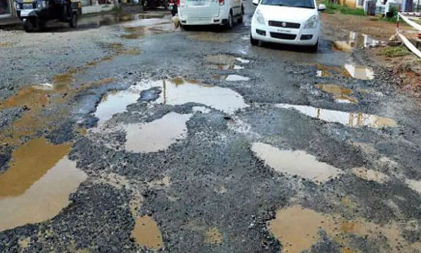 റോഡ്​ തകർന്നാൽ വിജിലൻസ് അന്വേഷണം, എൻജിനീയർമാർക്കും കരാറുകാർക്കും എതിരെ കേസെടുക്കും