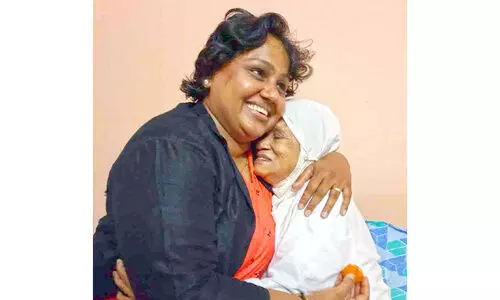 സന്തോഷം പങ്കിടാൻ കെ.സി. ലേഖ വീണ്ടും സി.എച്ച് സെൻററിലെത്തി