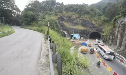 കുതിരാൻ തുരങ്കത്തിലൂടെ ഇനി ഇരുവശത്തേക്കും യാത്ര