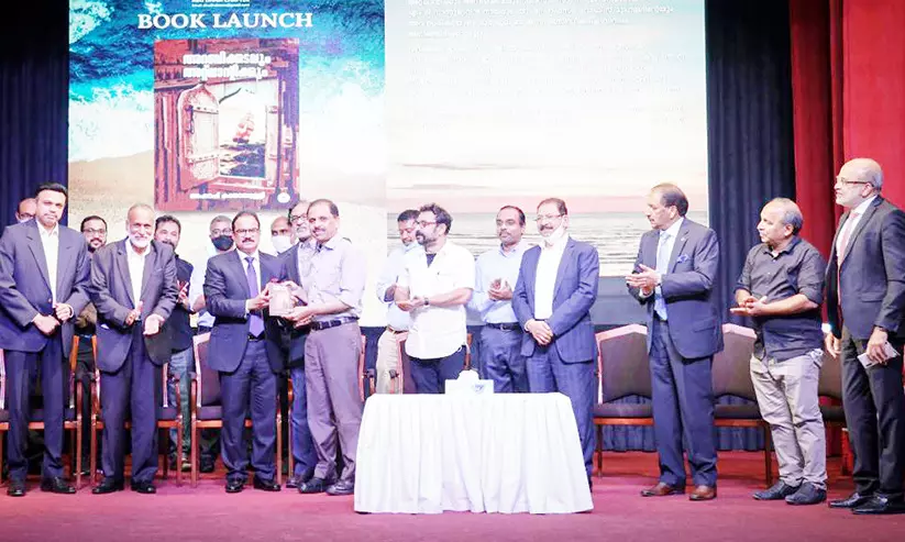 അറബിക്കടലും അറ്റ്​ലാൻറിക്കും പ്രകാശനം