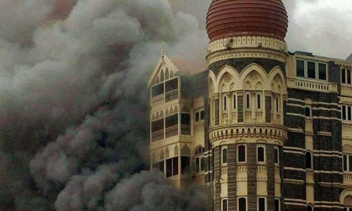 മും​ബൈ ഭീകരാക്രമണ മുറിവിന്​ 13ാമാണ്ട്​; രക്തസാക്ഷികളെ അനുസ്​മരിച്ച്​ രാജ്യം