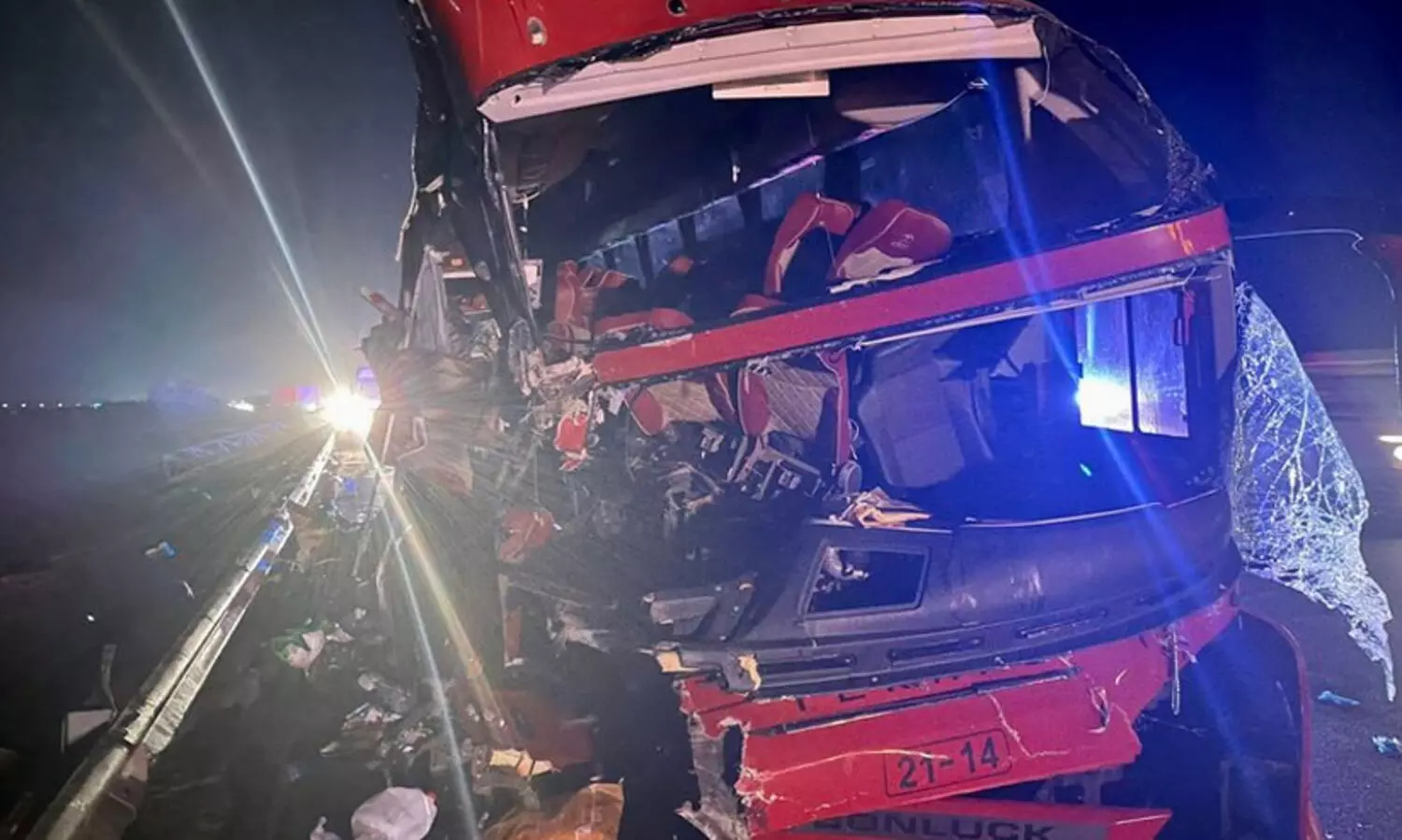 മക്ക - മദീന റോഡിൽ വാഹനാപകടം: നാല്​ മരണം, 48 പേർക്ക്​ പരിക്ക്​