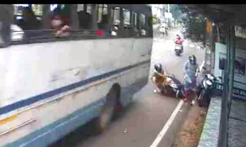 കെ.എസ്​.ആർ.ടി.സി ബസിടിച്ച് യുവതിക്ക് പരിക്ക്