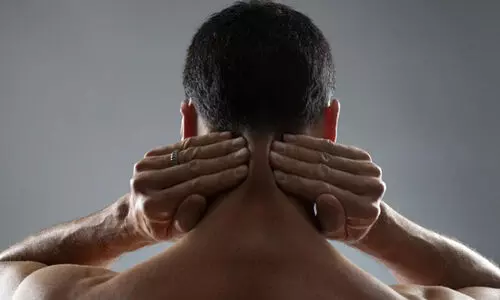 കഴുത്തു വേദന: കാരണങ്ങള്‍, പരിഹാരങ്ങള്‍