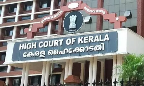 റോഡും നടപ്പാതയും കൈയേറാൻ അനുവദിക്കരുതെന്ന്​ ഹൈകോടതി